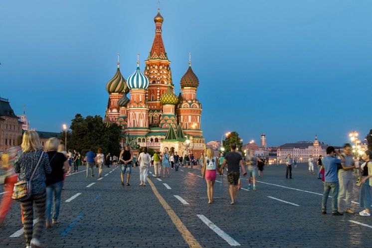 Normalizziamo i rapporti con la Russia
