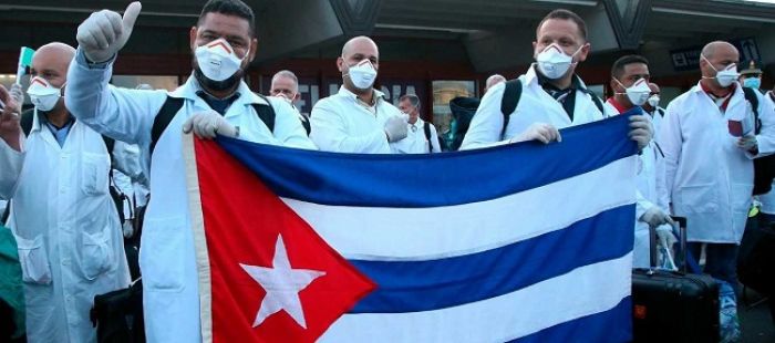 Médicos cubanos de Lombardia ya están en casa
